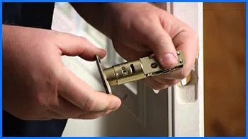 Hollis Locksmith Service Hollis, NY 718-971-9692 - 6-door-repair